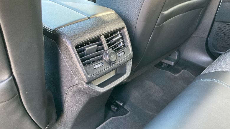 Peugeot 3008 1.6 Hybrid 225 Active Premium+ 5dr e-EAT8 Estate